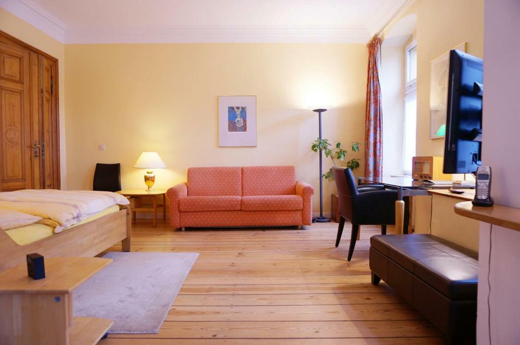 Eigenart Appartement Berlino Esterno foto